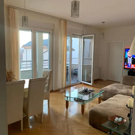 Apartment U Jagodini *